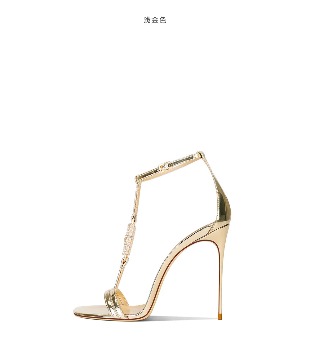 Thin high-heeled sandals summer new rhinestone T-band patent leather shoes banquet large size small size low-heeled women's shoe