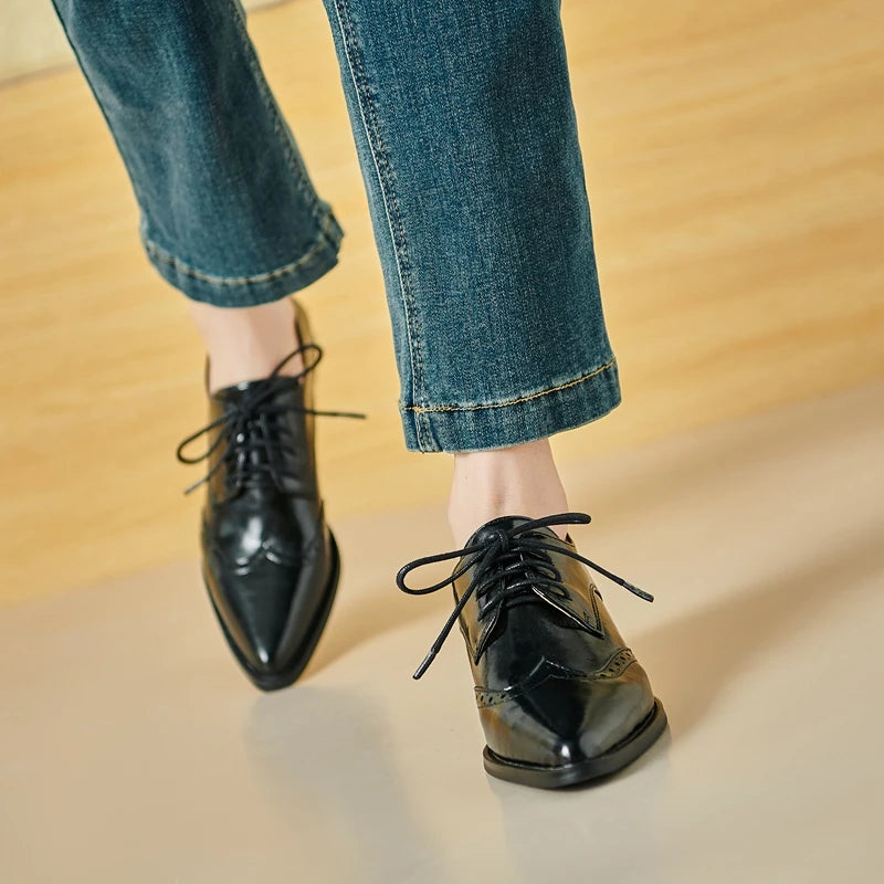 2025 Women's European and American New Spring and Autumn Pointed Leather Lace up Middle Heel Retro Blake Lefu Single Shoes