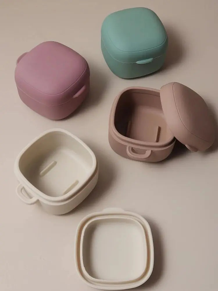 New arrival Hot Sell thick Baby Pacifier Case food storage box Silicone Nipple Cover for infant