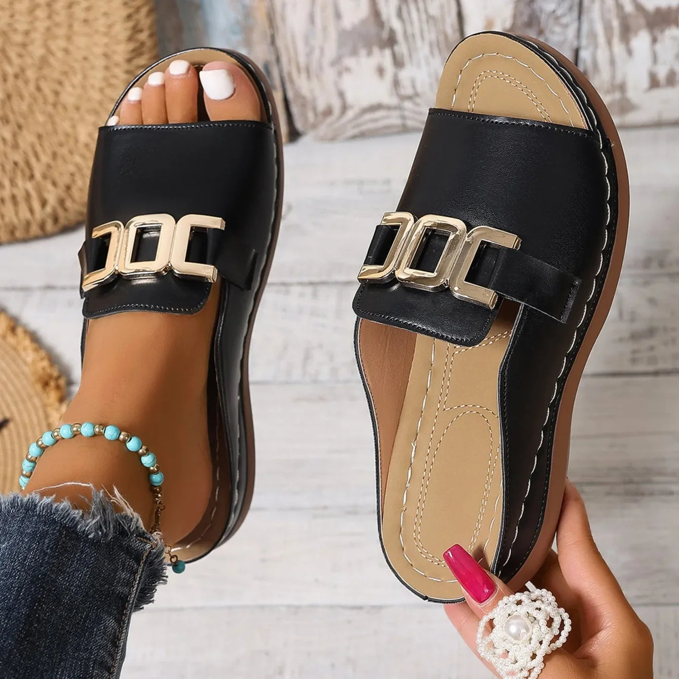 2025 Women Slippers Casual Flat Open Heel Shoes Lightweight Comfortable Sports Slippers Fashion Designer Sandals Slides Women
