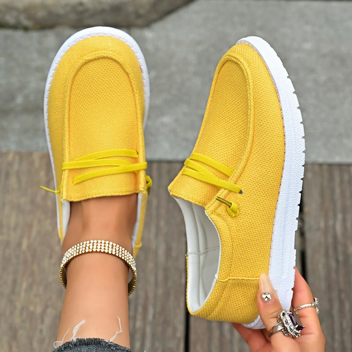 Lightweight Women Canvas Shoes Women Casual Sneakers Breathable Loafers Comfortable Solid Color Soft Sole Shoes Designer Shoes