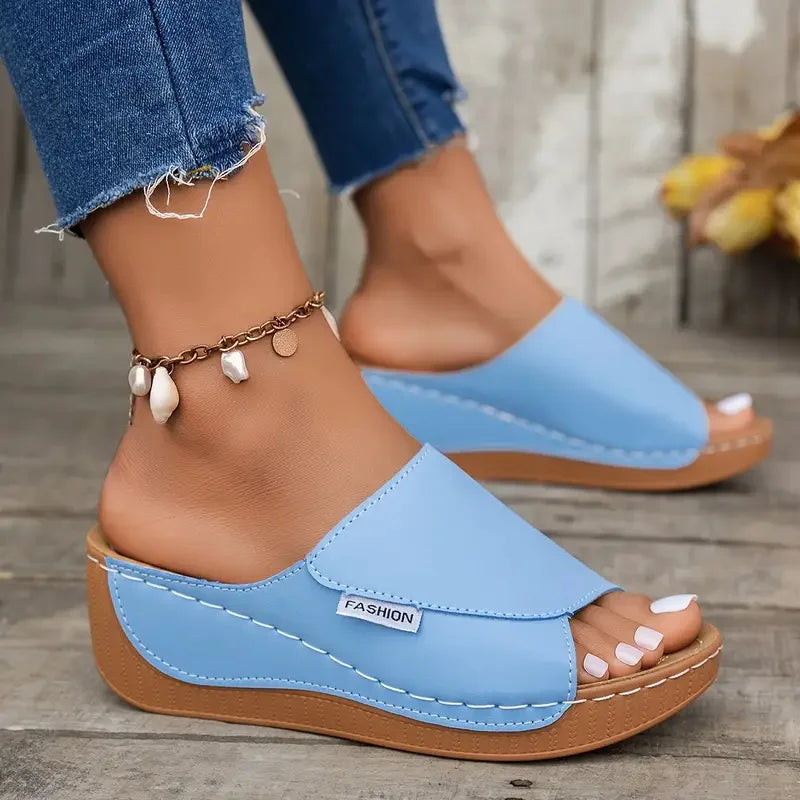 Women Wedge Slippers Summer 2025 New Fashion Slippers Open Toe Breathable Sandals Comfortable Buckle Woman Shoes Slides Women