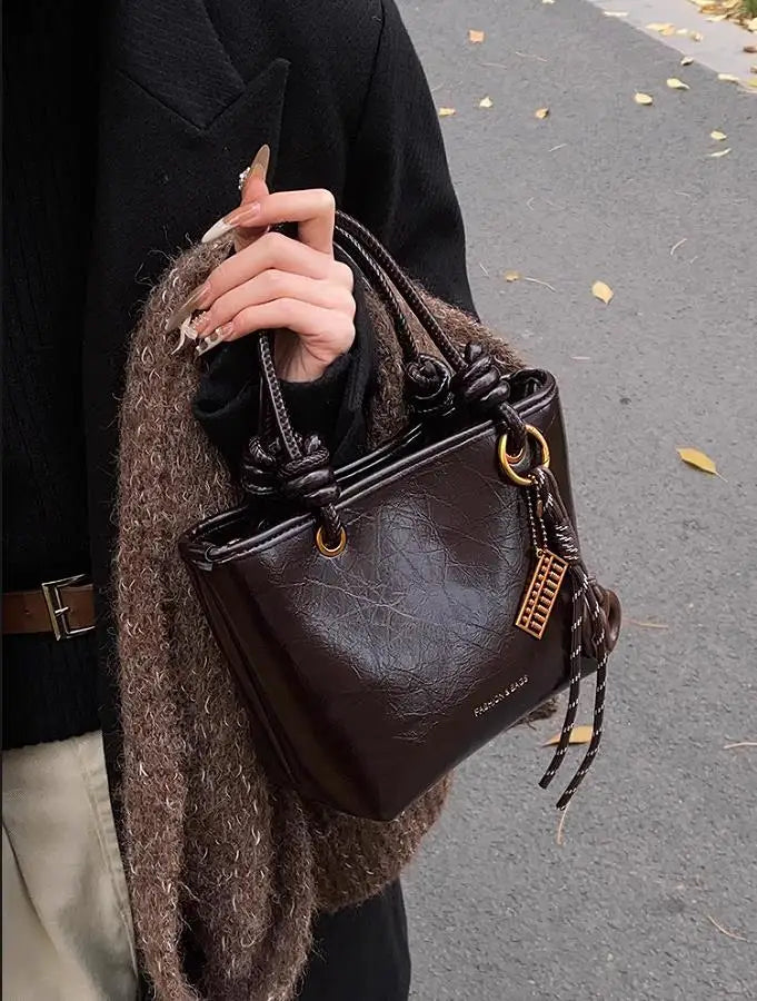 Fashion Top-handle Bags For Women Red Handbag Luxury Brand Designer Shoulder Crossbody Bags With Pendant Bucket Totes Bolsas