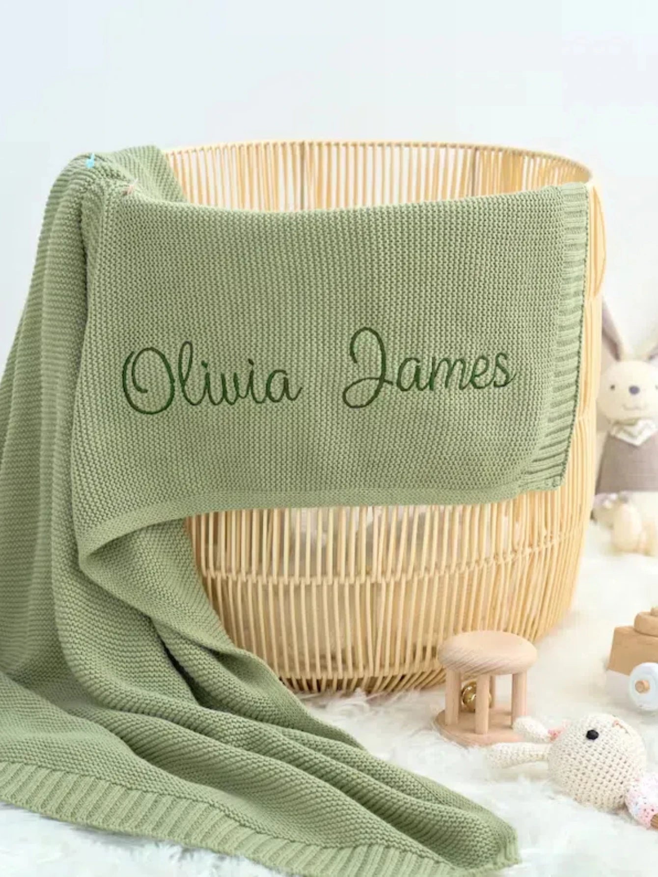 Personalized Custom name letter Embroidered Newborn Nursery Baby Cotoon Knit Blanket Chunky Handmade Gifts for Boy Girl Birthday