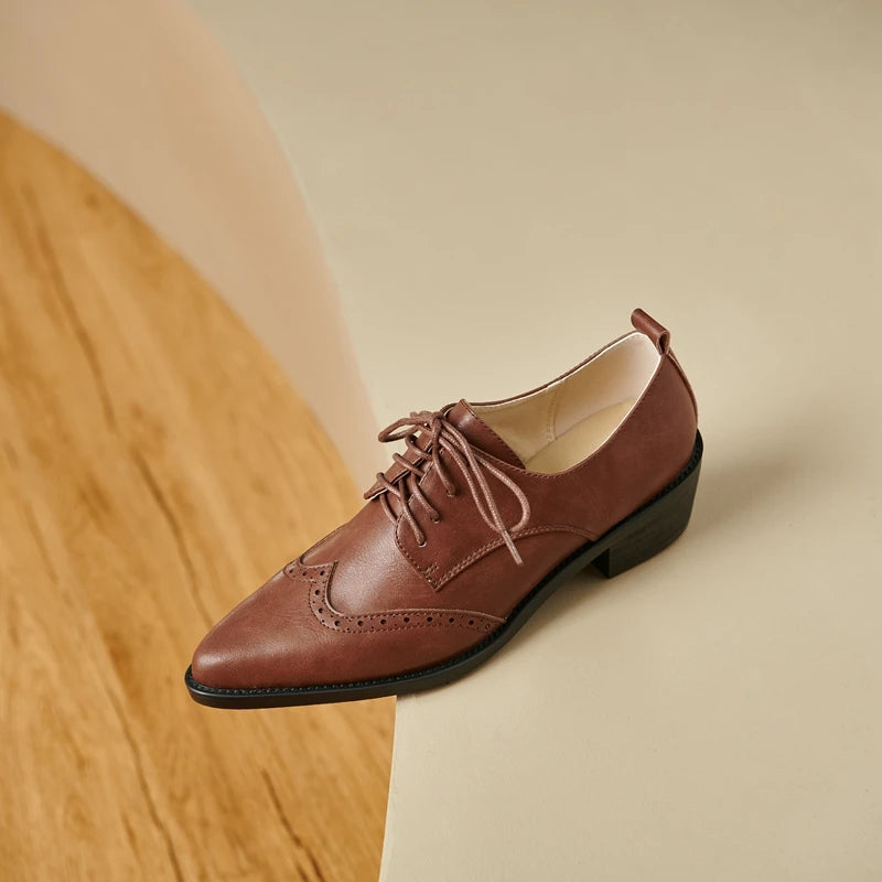 2025 Women's European and American New Spring and Autumn Pointed Leather Lace up Middle Heel Retro Blake Lefu Single Shoes