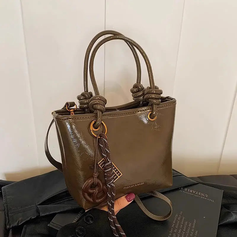 Fashion Top-handle Bags For Women Red Handbag Luxury Brand Designer Shoulder Crossbody Bags With Pendant Bucket Totes Bolsas