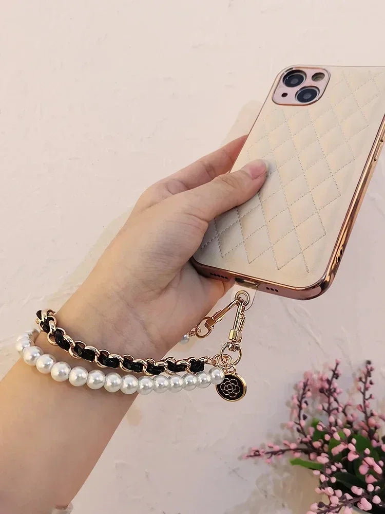 26cm Leather Pearl Camellia Mobile Phone Charm Bracelet Chain Anti-lost Universal Cell Phone Strap Rope Pendant Metal Key Chain