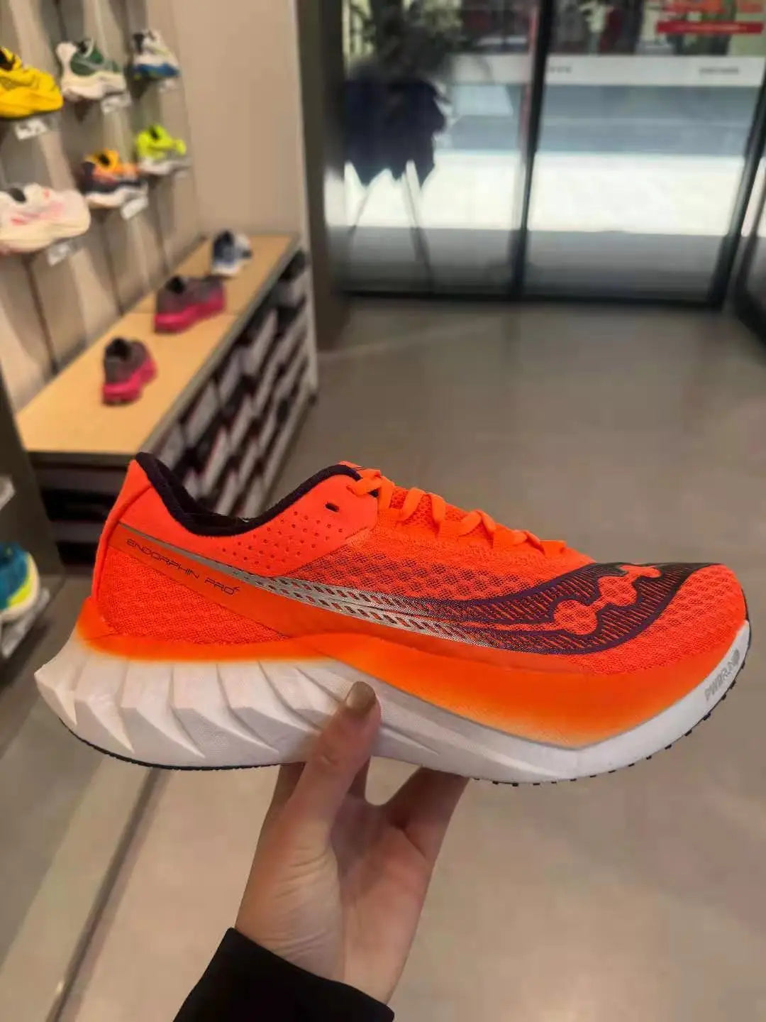 Summer Running Shoes Lightweight Mens Womens Fashion Sneakers Original Trainers Breathable Lightweight Comfortable Sneakers