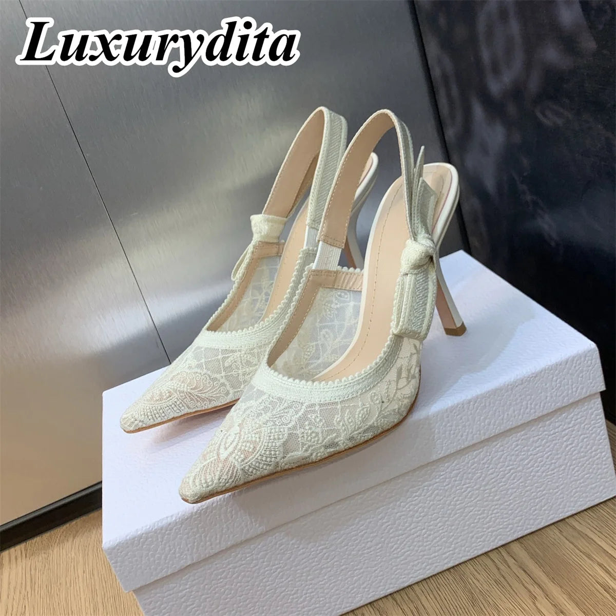 Top Quality Luxury Womens Sandal Casual Lace Flat Fashion Embroidered Muller Shoes Designer Silk Leather Soled High Heel