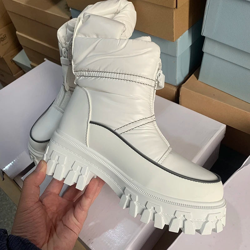 2024 Winter Snow Boots Women Plus Velvet Thickened Cold-resistant Warm Cotton Shoes Waterproof Non-slip Thick Sole
