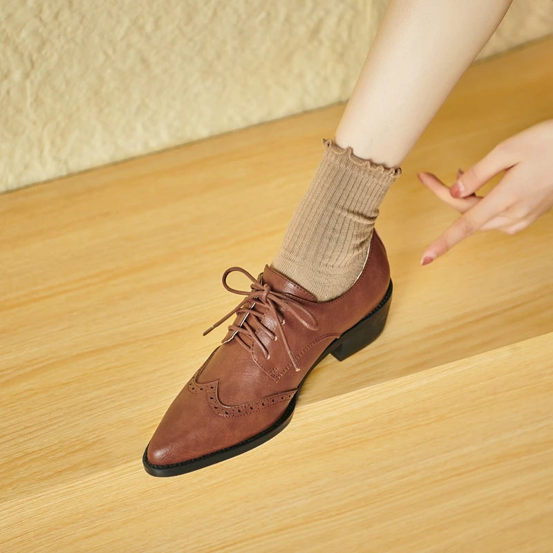 2025 Women's European and American New Spring and Autumn Pointed Leather Lace up Middle Heel Retro Blake Lefu Single Shoes