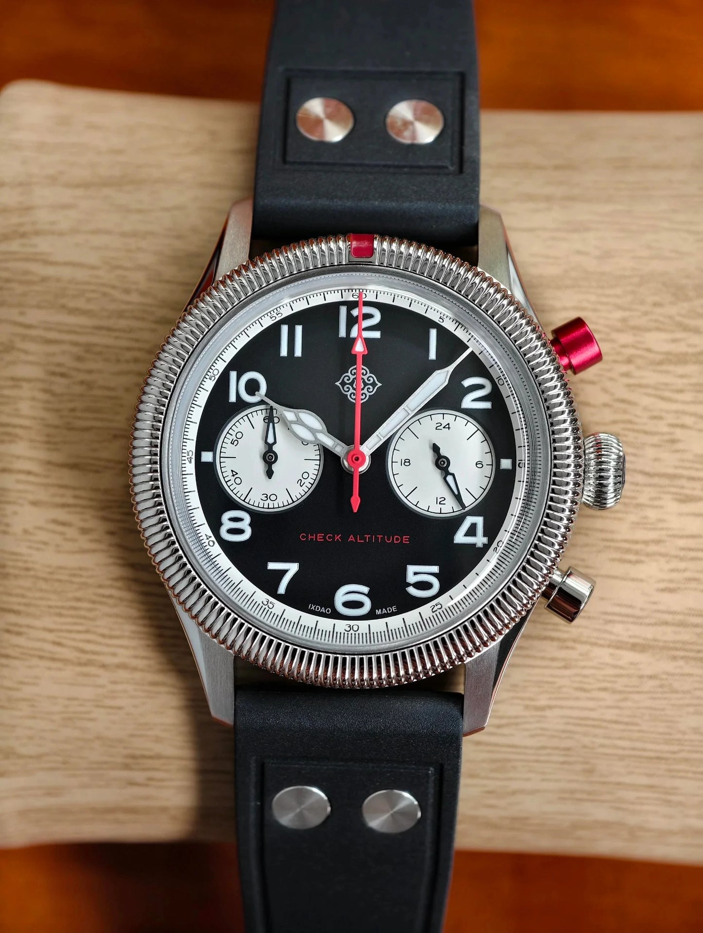 2025 New IXDAO 39mm Pilot Men Quartz Watches Peregrine Falcon Series VK64 Sapphire Stainless Steel Sports Chronograph 10Bar C3