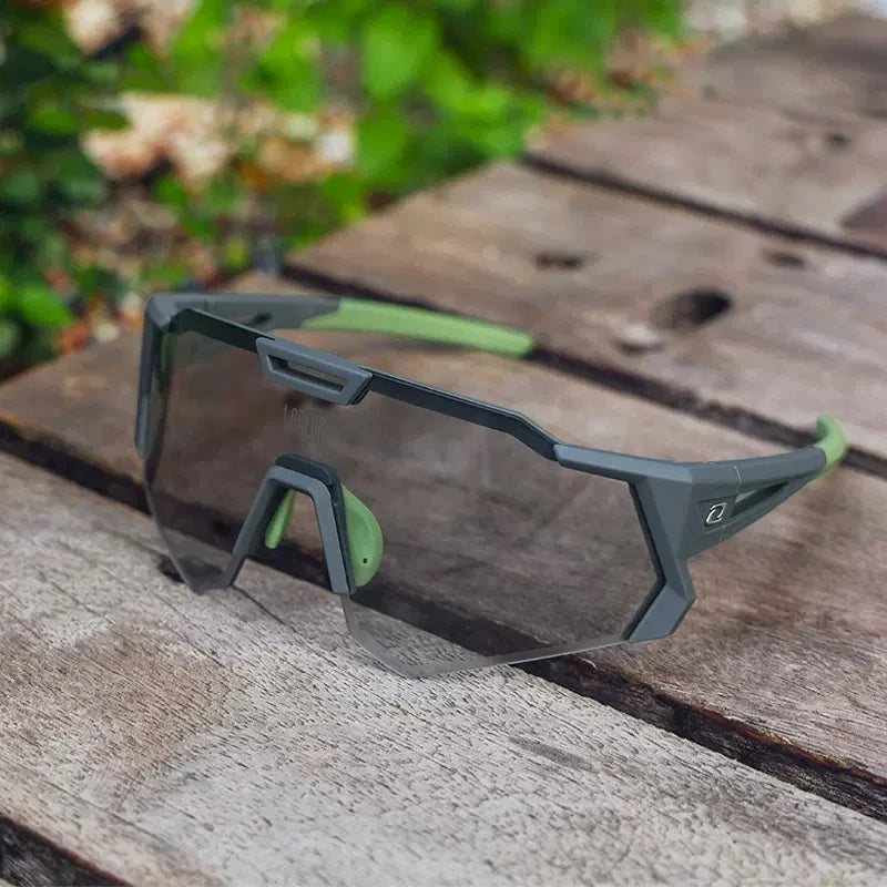 LAMEDA Photochromic Cycling Sunglasses Men Professional Bicycle Glasses Goggles Windproof MTB Road Bike Glasses Mountain Eyewear