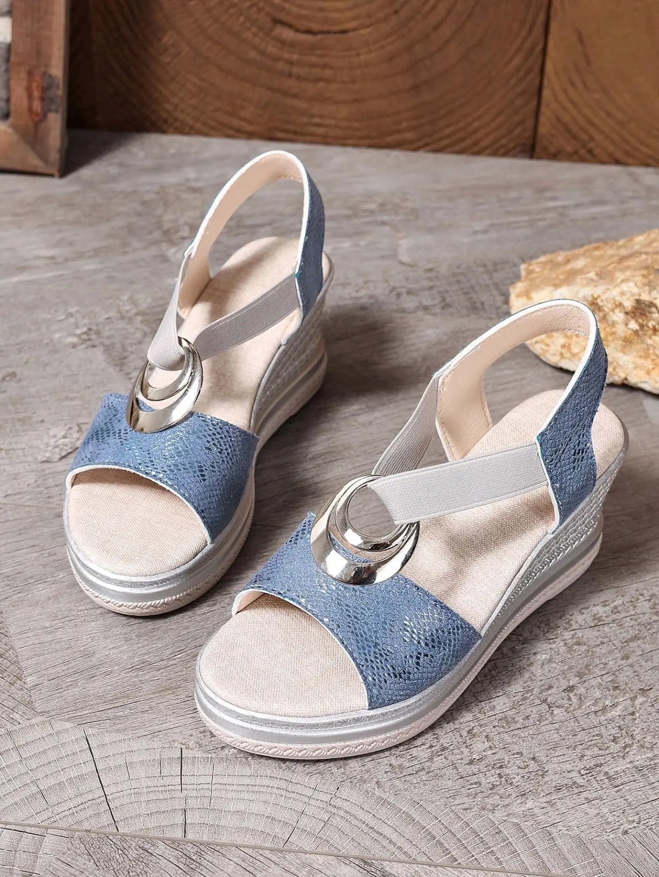 European and American women's sandals 2025 Summer New metal buckle fish-mouth casual thick-soled wedge heel sandals