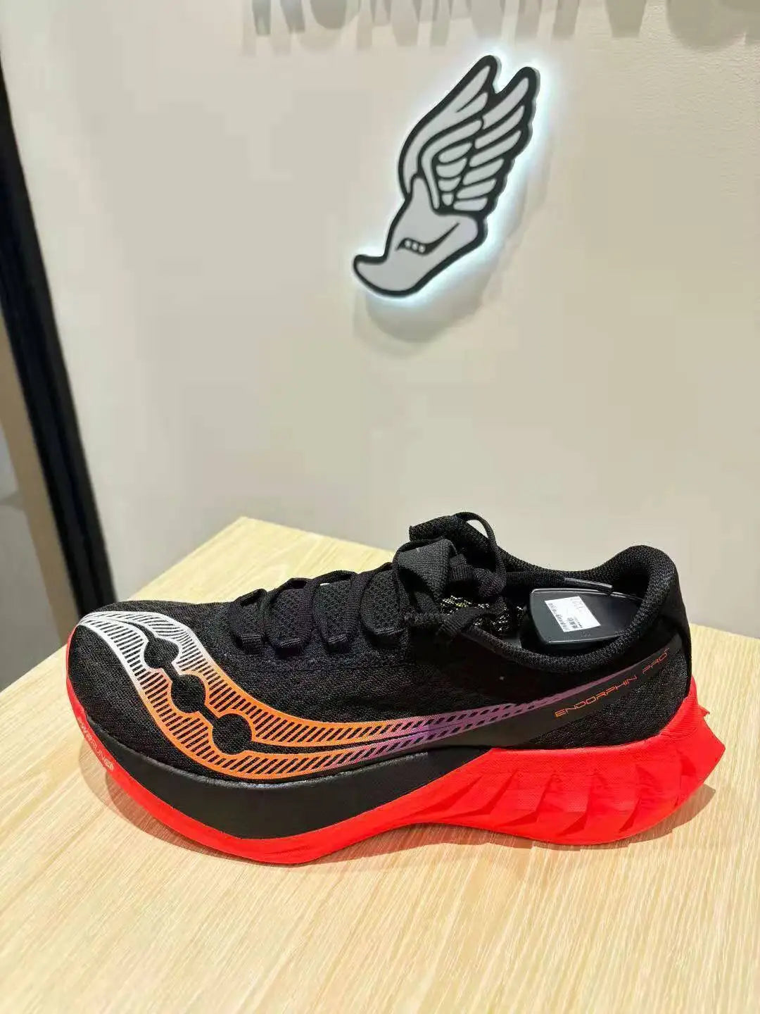 Summer Running Shoes Lightweight Mens Womens Fashion Sneakers Original Trainers Breathable Lightweight Comfortable Sneakers