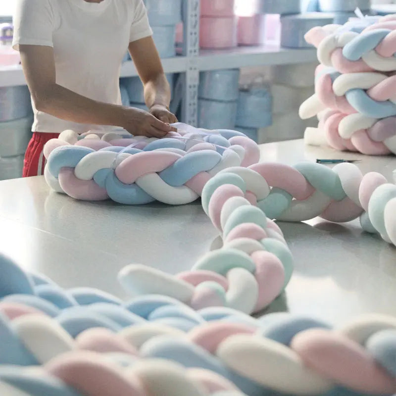 Infant Bebe 1-4M Crib Protector Cot Bumper Bed Braid Knot Pillow Cushion 3 Shares Baby Room Deco Bedding Accessory