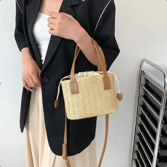 Chic Straw Top-Handle Bag