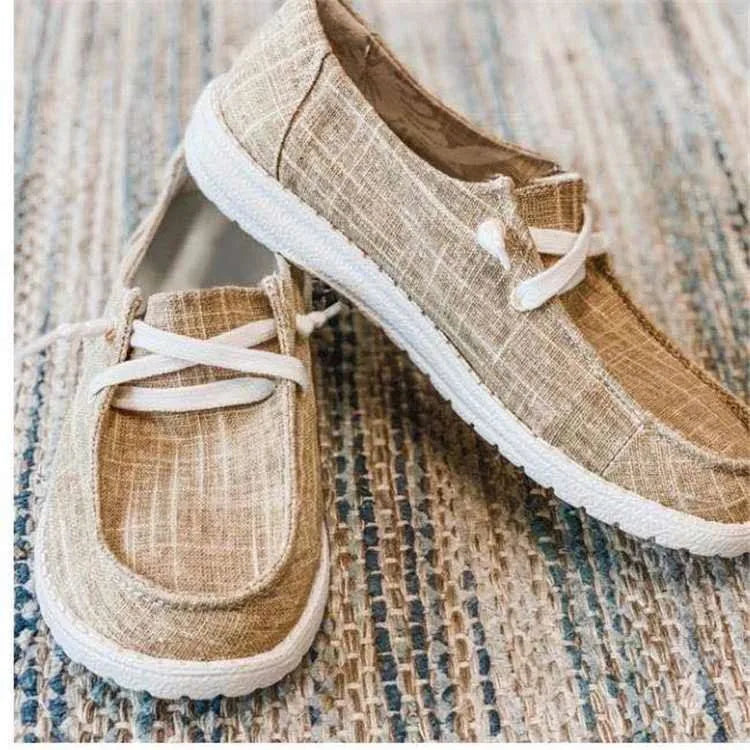 2021Women Sneakers White Leopard Canvas Shoes Fashion Vulcanize Flats Ladies Loafers Female Sports Shoes Casual Trainers