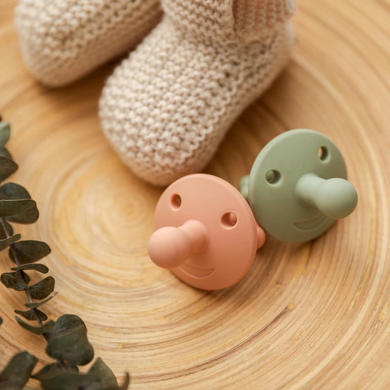 Baby Silicone Pacifier Clip Infant Newborn Sea Shell Shape Pacifier Chain Dummy Nipple Holder Clips Baby Pacifier Storage Box