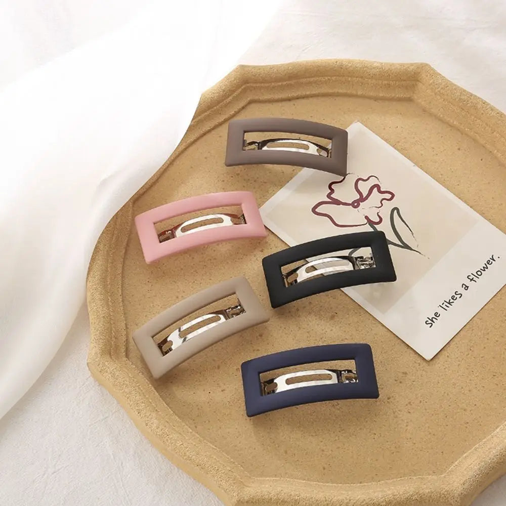 New Korean Matte Spring Hair Clip Claw Elegant Hairgrips Ponytail Holder Barrettes For Women Girls Hairpins Hair Accessories