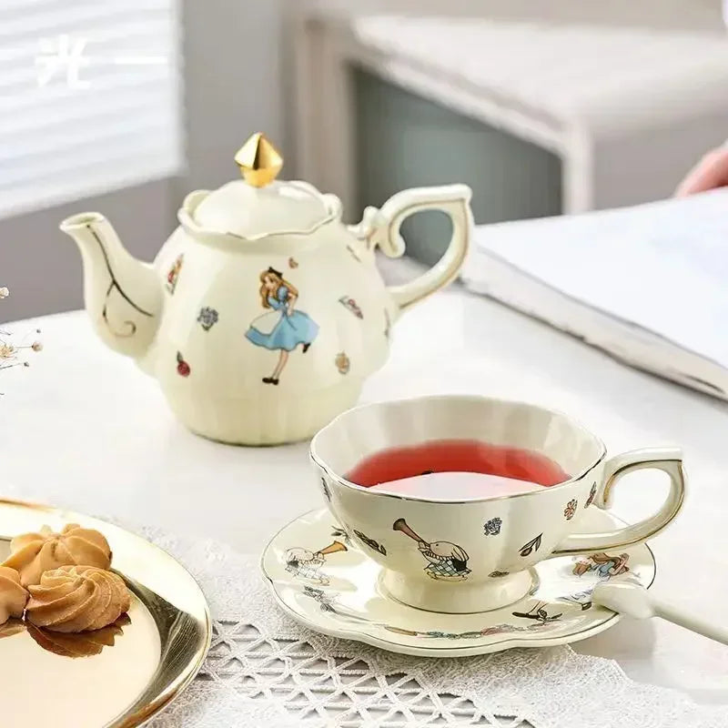 Luxury Ceramic Teapot Gift Box Cup and Pot Girl and Rabbit Ceramic Teapot Coffee Cup Dish Set Birthday Gift  for Tea Lovers