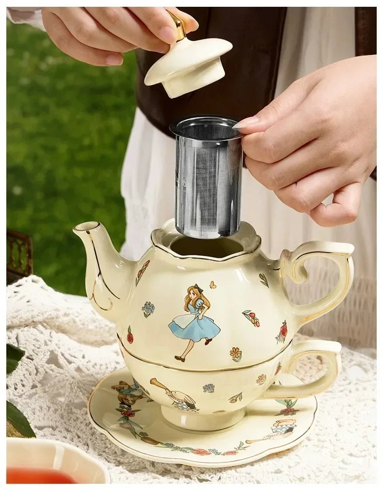 Luxury Ceramic Teapot Gift Box Cup and Pot Girl and Rabbit Ceramic Teapot Coffee Cup Dish Set Birthday Gift  for Tea Lovers