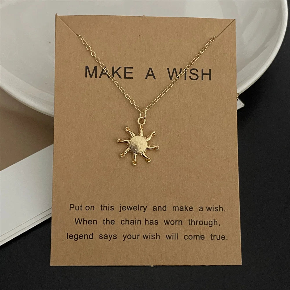 New Fashion Love Heart Pendant Necklace Animial Plam Geometric Trendy Gift Necklace Golden Color Collar Jewelry Wholesale