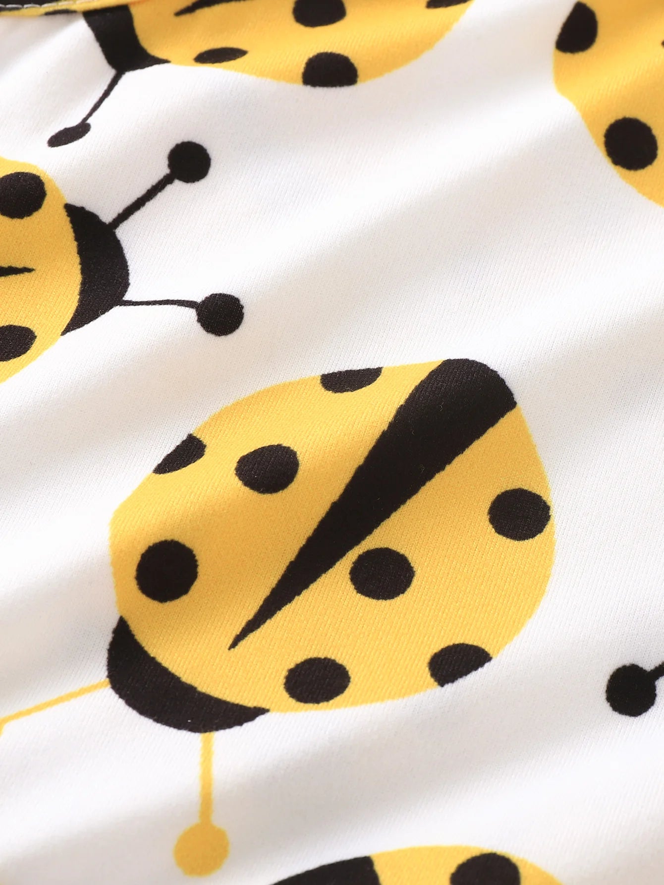 Baby Girl Summer 0-12 Months Outing Cute and Fashionable Yellow Ladybug Print Slim Fit One-Piece Swimsuit