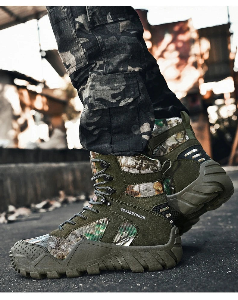 Outdoor Hiking Shoes Men Casual Combat Boots Men Breathable Wear-resistant Anti-slip Flat Comfortable High-top Boots Men