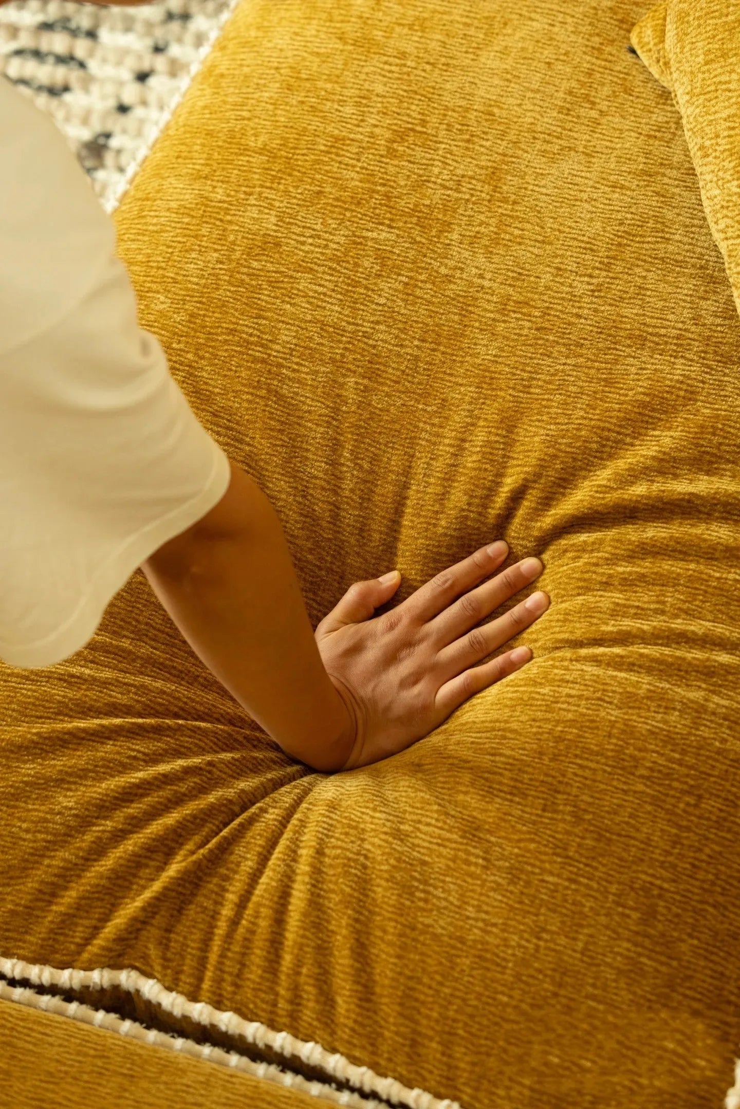 Sofa, living room straight row, pastoral French style, retro high-end sense, fabric multi-person sofa