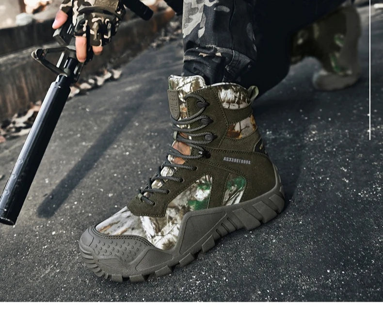 Outdoor Hiking Shoes Men Casual Combat Boots Men Breathable Wear-resistant Anti-slip Flat Comfortable High-top Boots Men