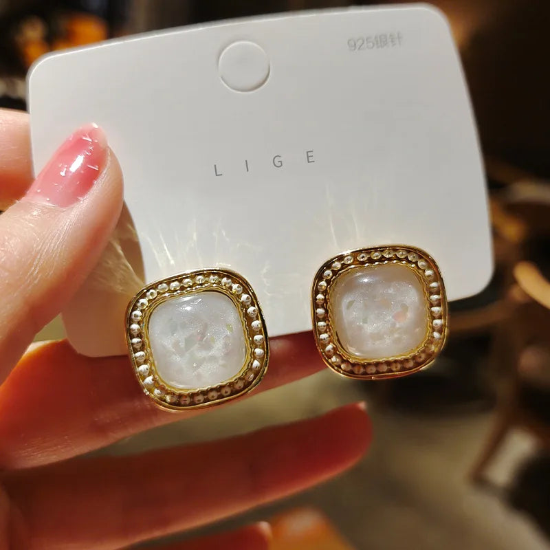 New High-end Atmosphere Decoration Shine Fashion Women Temperament Personality Exaggerated Earring Wedding Jewelry Birthday Gift