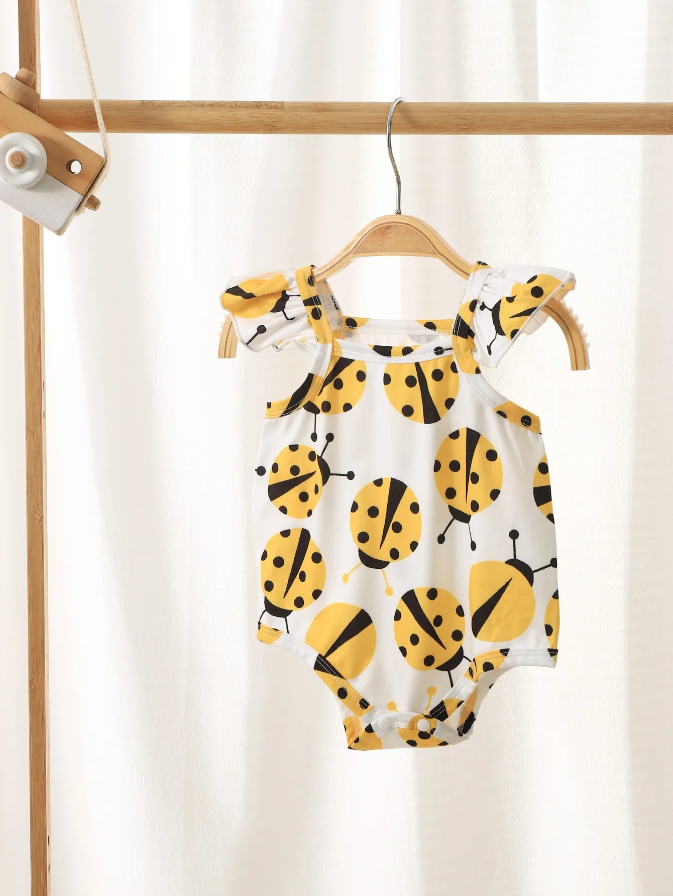 Baby Girl Summer 0-12 Months Outing Cute and Fashionable Yellow Ladybug Print Slim Fit One-Piece Swimsuit
