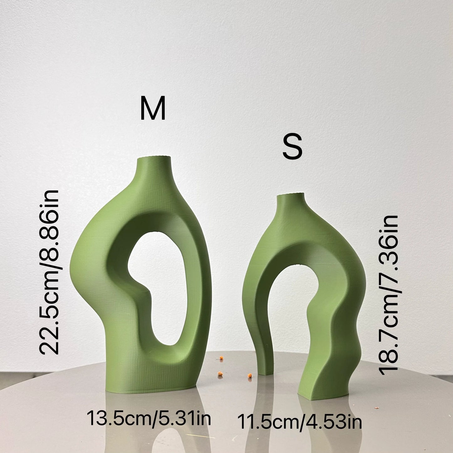 Set of 2 Twisty Artistic Vases, Dried Flower and Arrangement Vases, Suitable for Home Decor Tabletop Ornaments, Hallway Decorati