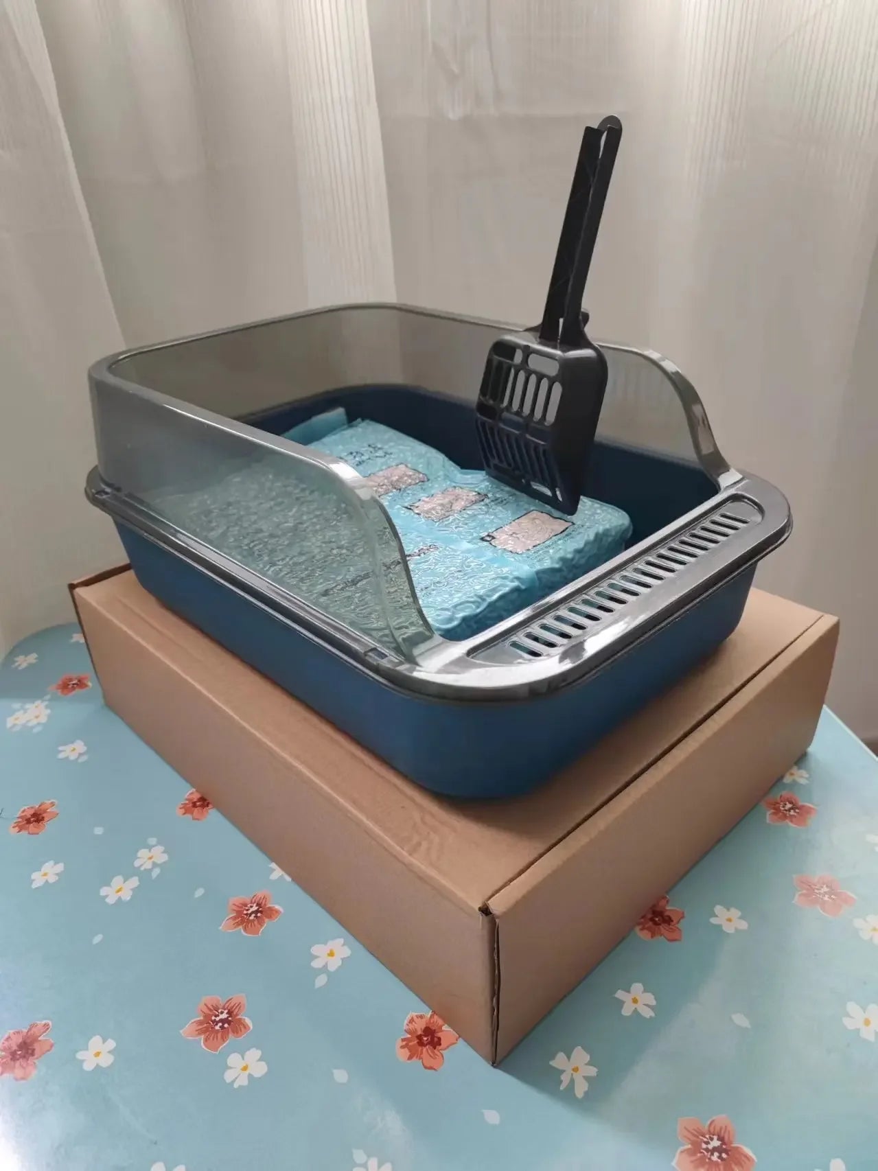 Cat Litter Box Set Large Fence Semi Enclosed Cat Litter Box Thickened Cat Toilet with Cat Litter Scoop Pet Supplies Cat Litter
