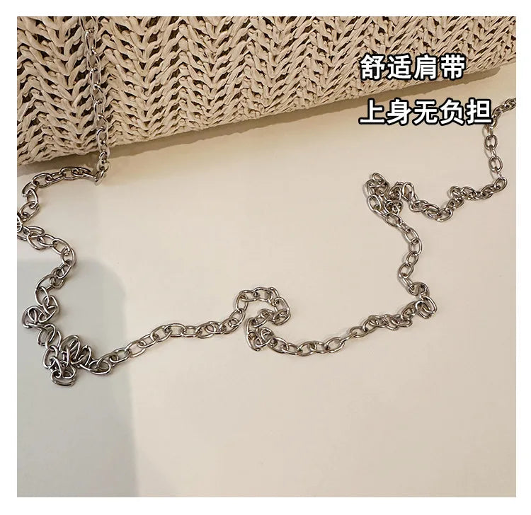 Brand New in 2025 Summer! Women's Woven Handbag. This Fashionable Style Can Be Carried As A Shoulder or Crossbody Bag