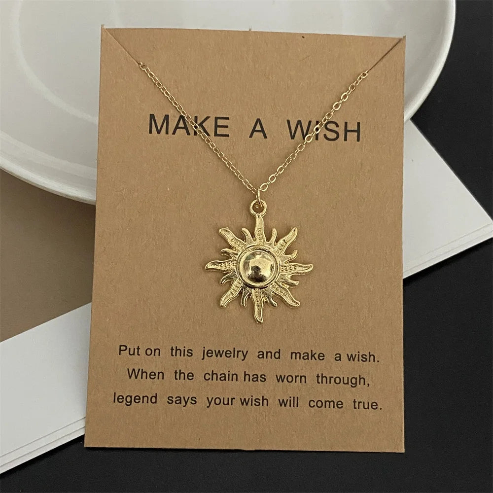 New Fashion Love Heart Pendant Necklace Animial Plam Geometric Trendy Gift Necklace Golden Color Collar Jewelry Wholesale