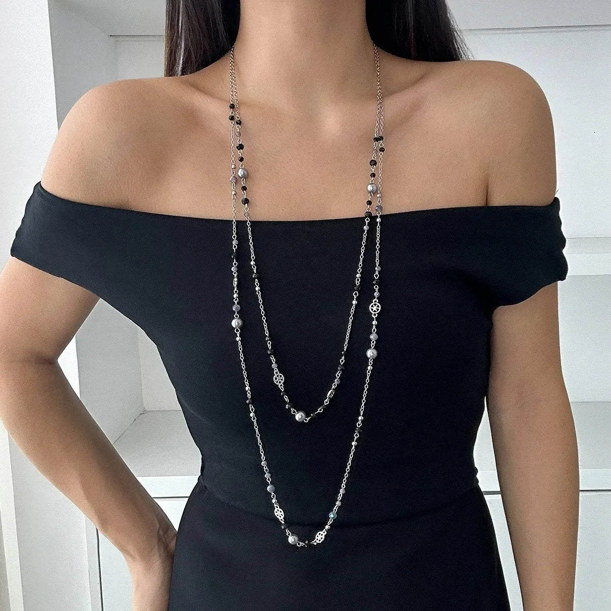 2Pcs/Set Hot Sale Temperament Imitation Pearl Long Chain Necklace for Women Fashion Statement Goth Sweather Link Neck Jewelry