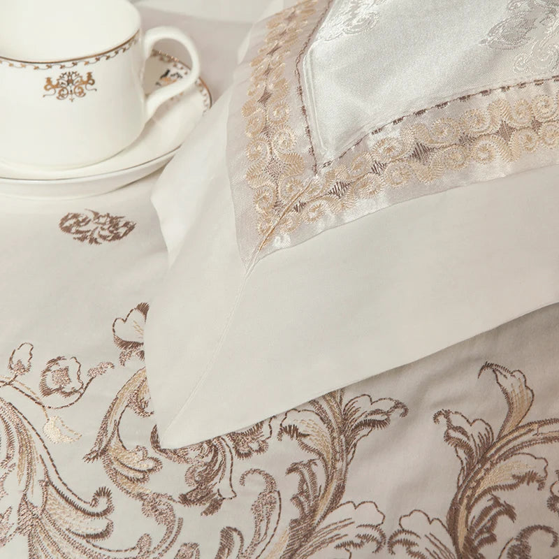 Sliver Gold Luxury Silk Satin Jacquard duvet cover bedding set queen king size Embroidery bed set bed sheet/Fitted sheet set