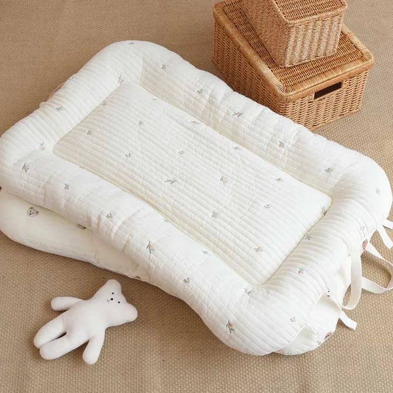 Cartoon Embroidery Bear Sleeping Nest for Baby Bed Crib with Pillow Travel Playpen Cot Infant Toddler Infant Cradle Mattress