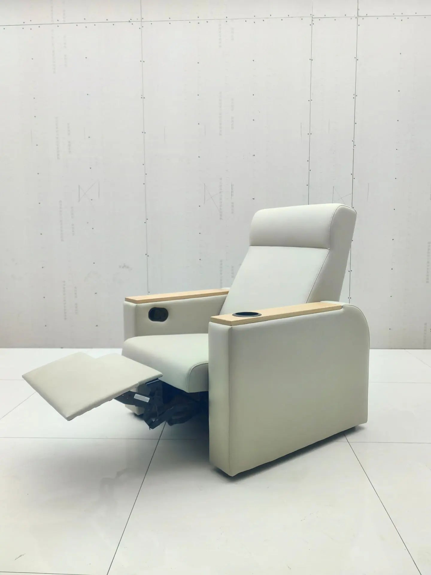 Luxury Single Infusion Sofa Hospitals Clinics Stainless Steel Leather Manual Electric Reclining Intravenous Drip Injection Seat