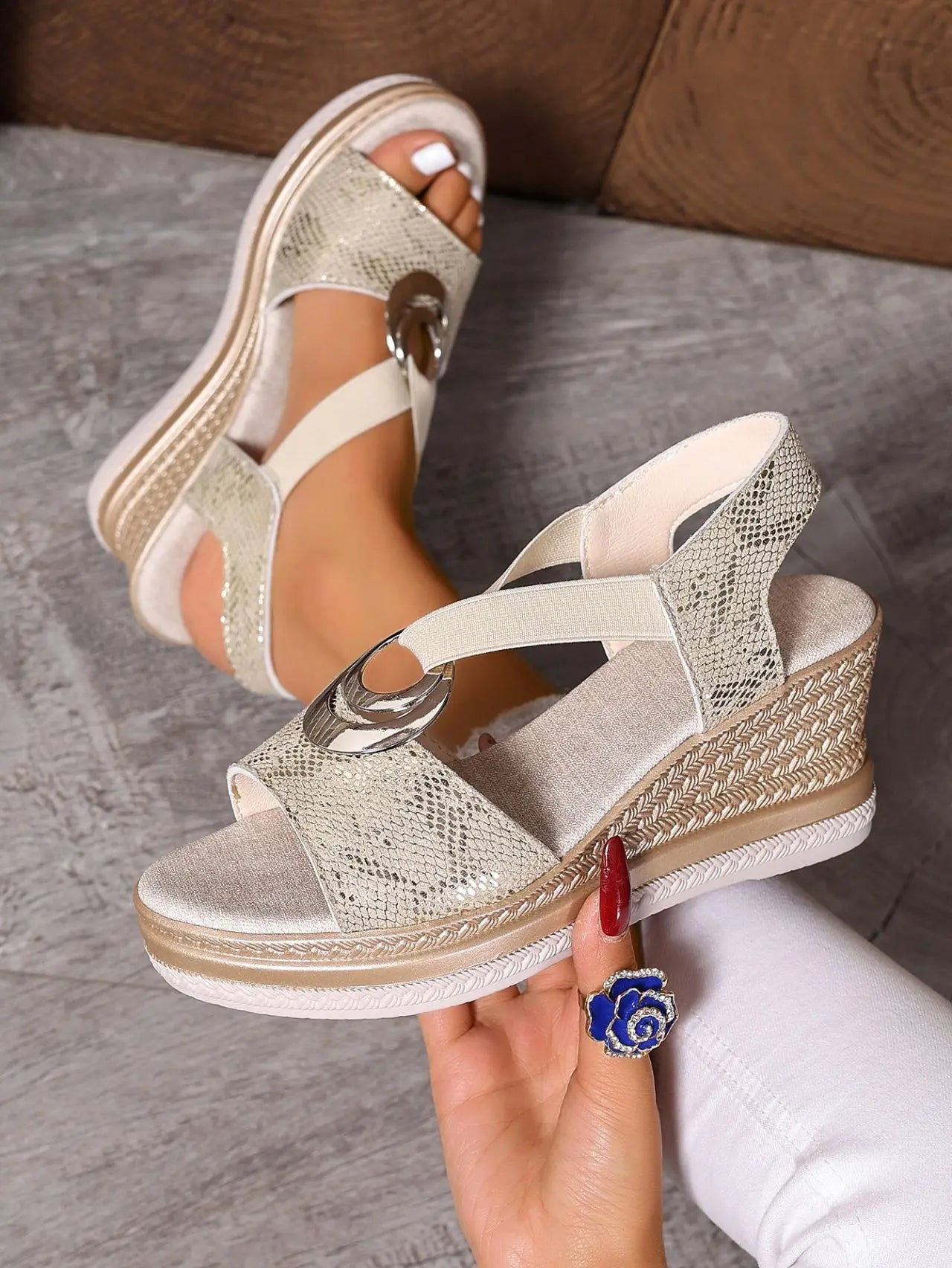 European and American women's sandals 2025 Summer New metal buckle fish-mouth casual thick-soled wedge heel sandals