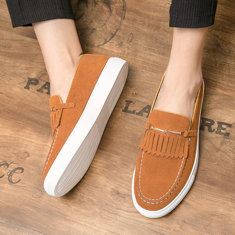 Men Loafers with Round Toe Flat Bottom Comfortable Breathable Anti Suede Metal Buckle Tassel Casual Shoes
