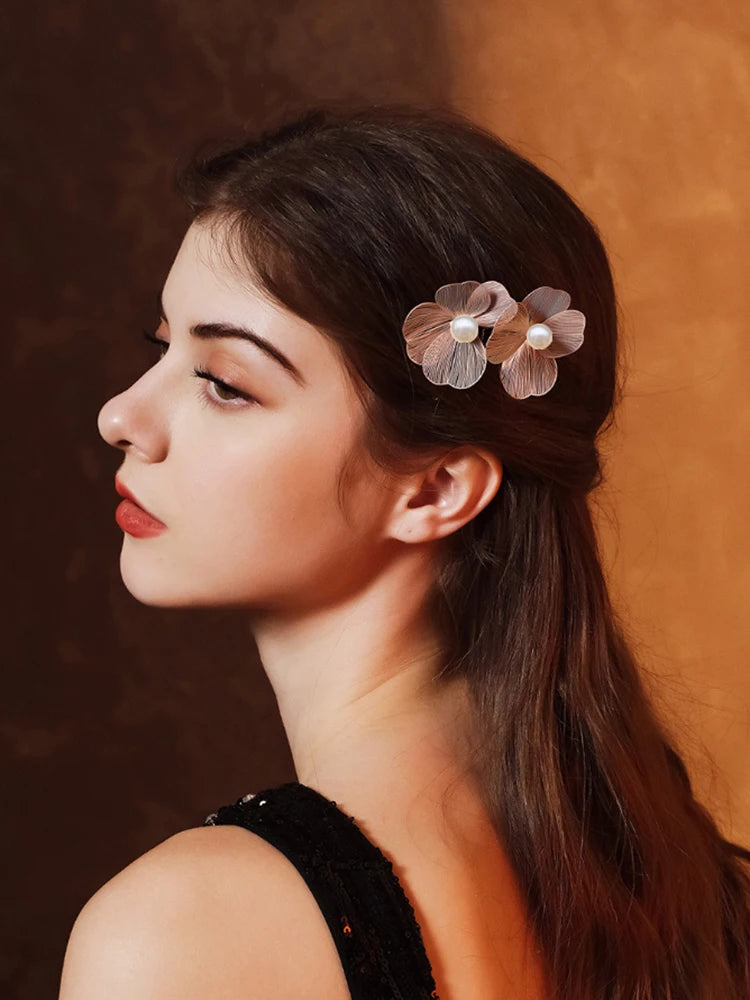 2PCS Bridal Headdress Handmade Flower Pearl Hair Comb Pins Wedding Styling Jewelry Fashion Insert Comb Hair Accessories Gifts