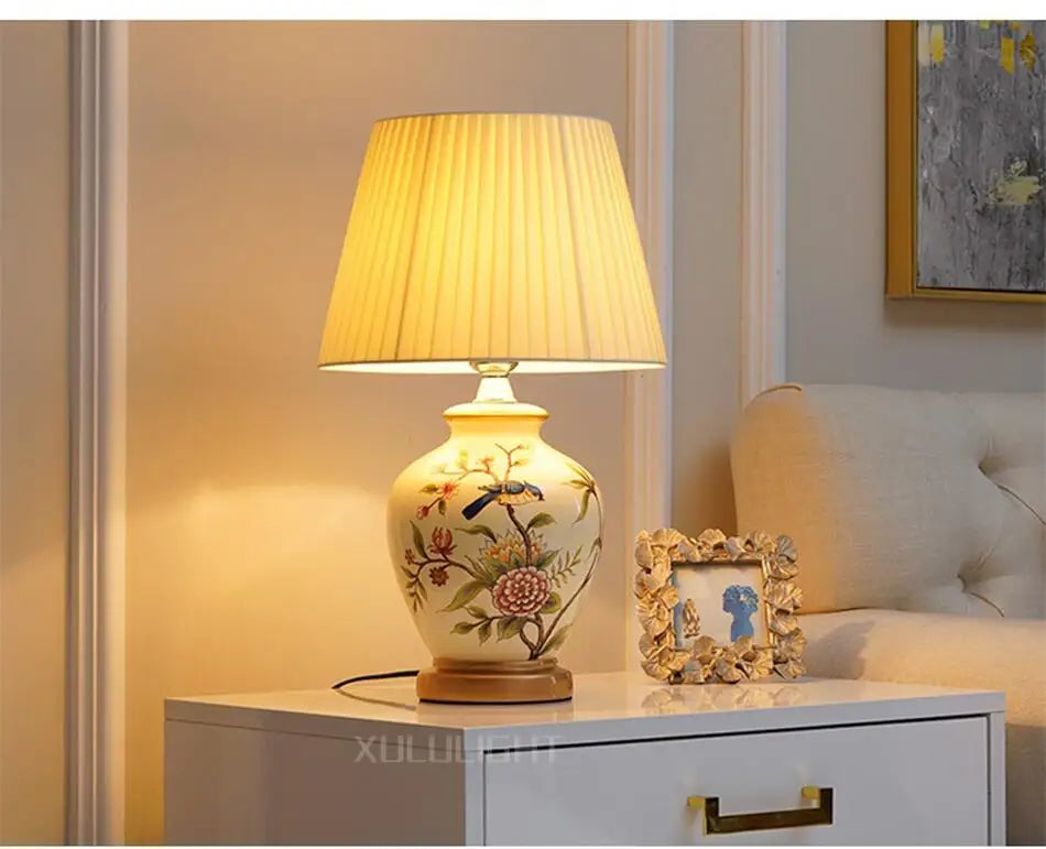 European Style Ceramic Desk Lamp Flower And Bird Painted Decorative Table Lamp Bedroom Room Bedside Table Lamp Lighting Fixture