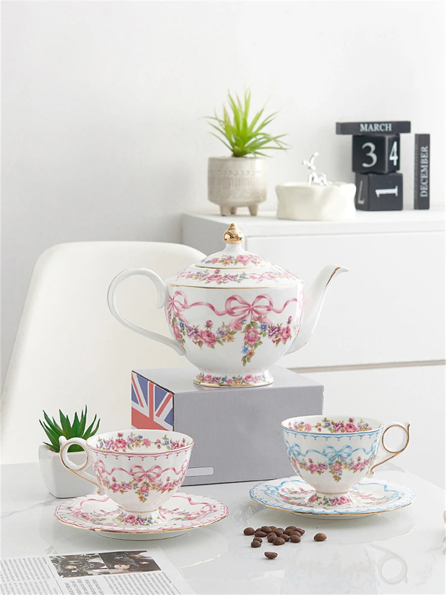 Ceramic Cup and Saucer Retro Bone China Coffee Cup French Romantic Elegant Floral Bow Afternoon Tea Drinkware Handmade Teapot