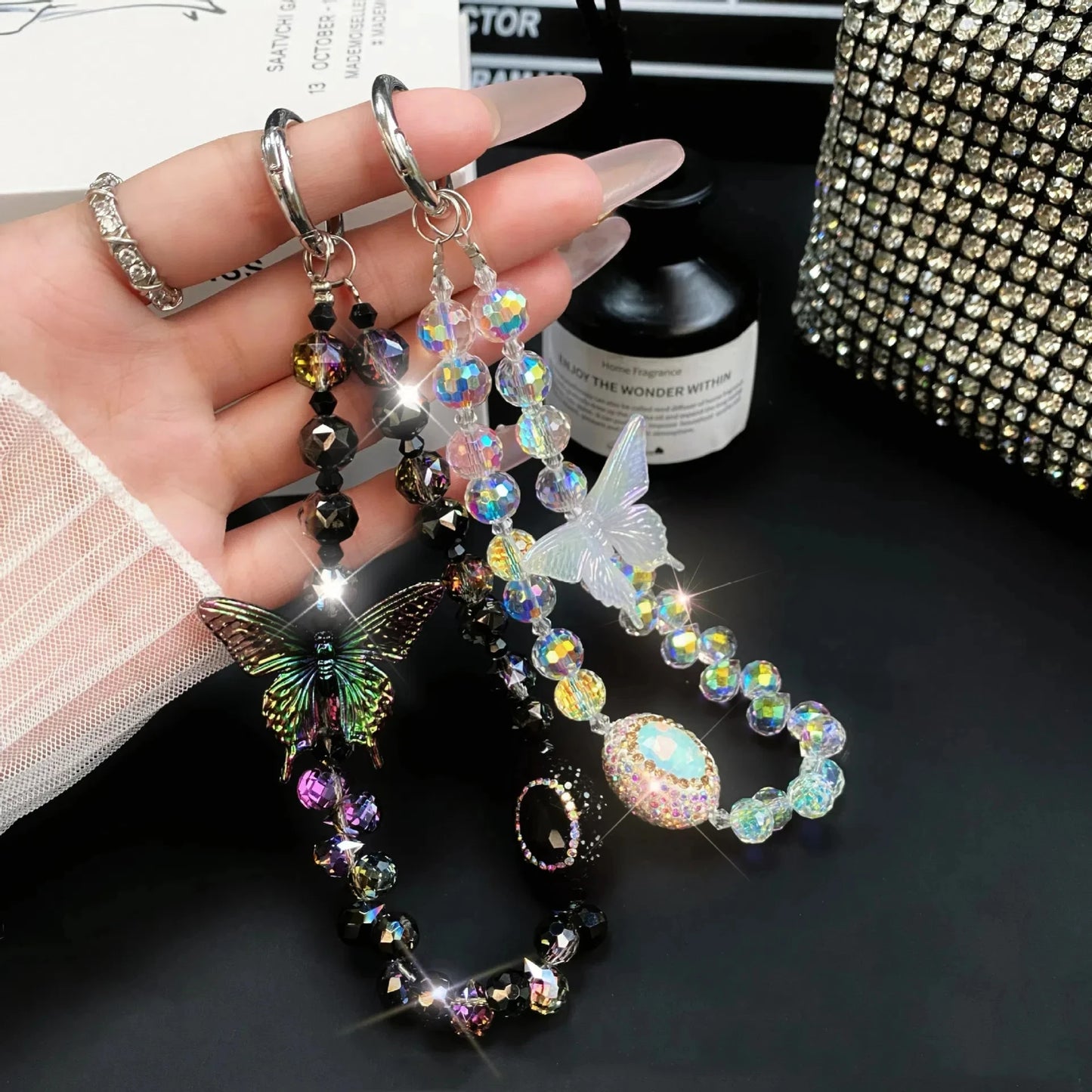 Light Luxury And High-end Phone Chain Three-dimensional Butterfly Crystal Pendant Chain Diamond Beads Keychain Anti-loss rope