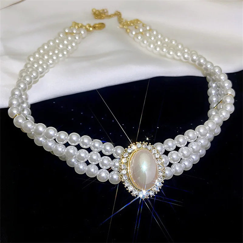 Luxury Vintage Three-layer Imitation Pearl Collar Choker Trendy Fashion Women Choker Necklace Wedding Party Jewelry Accessories