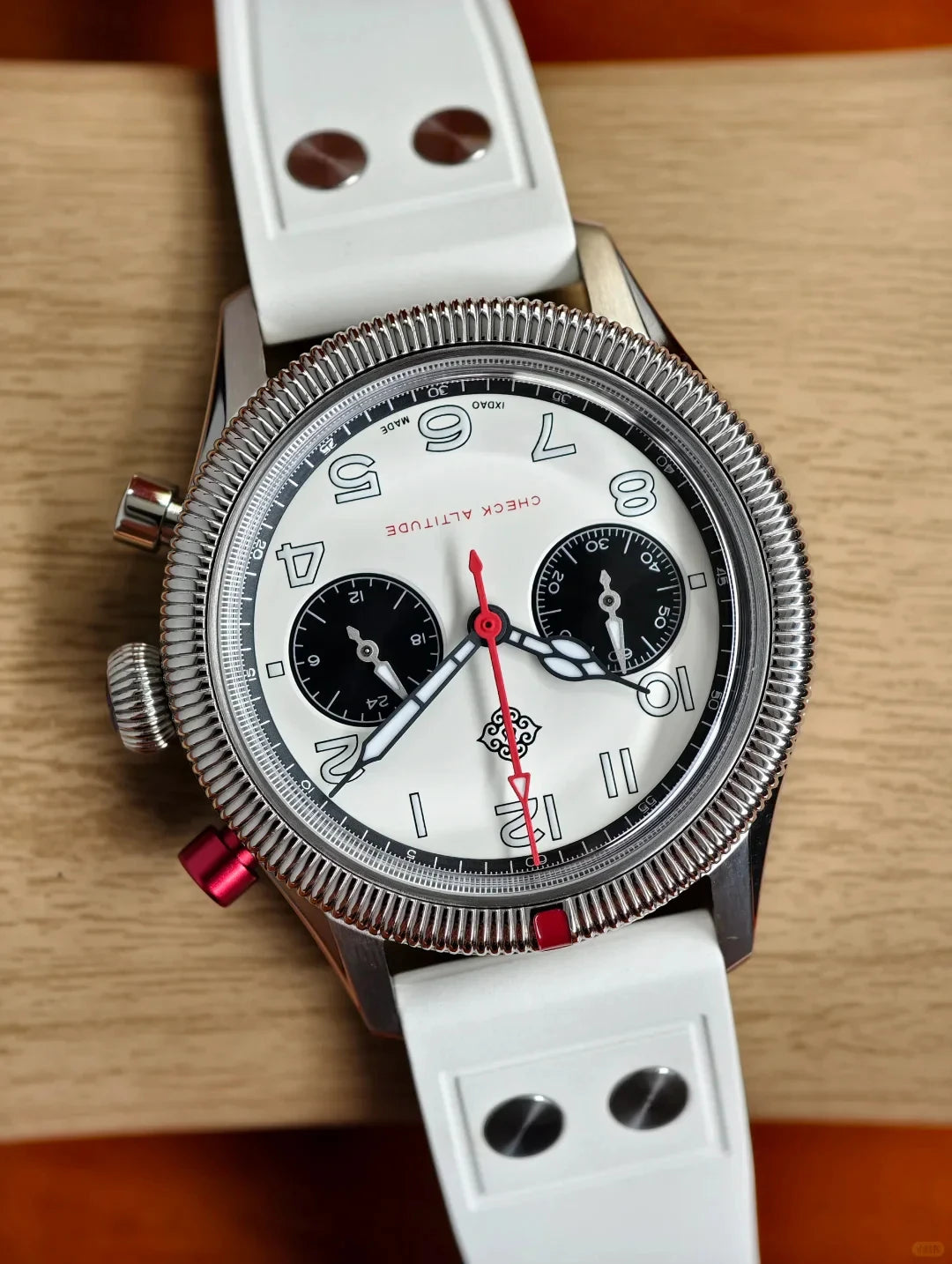 2025 New IXDAO 39mm Pilot Men Quartz Watches Peregrine Falcon Series VK64 Sapphire Stainless Steel Sports Chronograph 10Bar C3