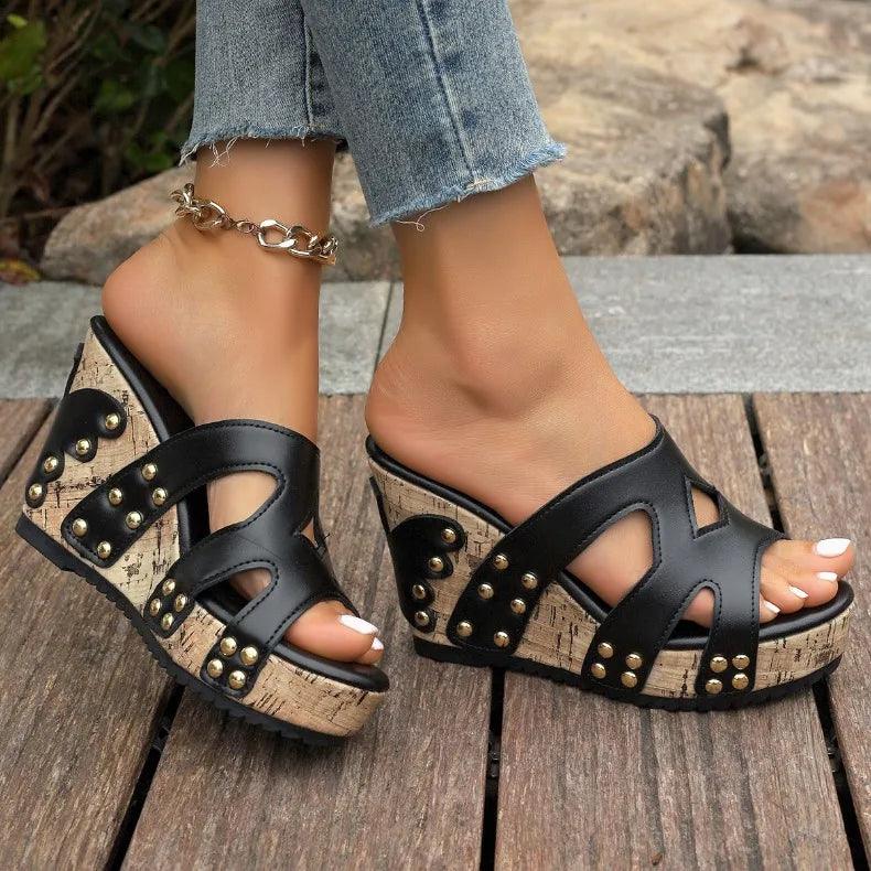 Women's Open Toe Wedge Heel Waterproof Platform Sandals Plus Size 2025 Summer New Fashion Rivet High Heel Sandals Zapatos Mujer